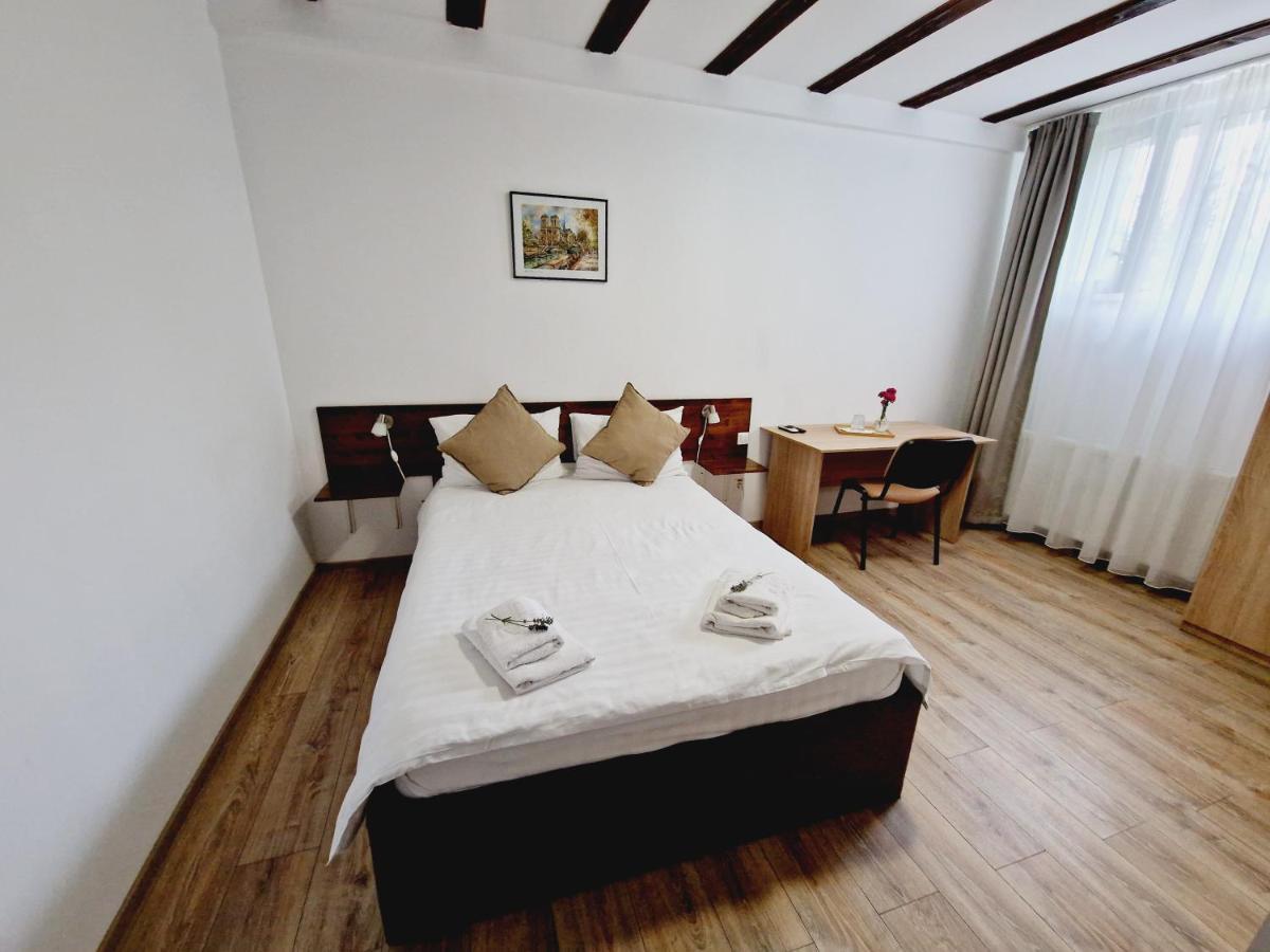 Confort Inn Otopeni Exterior photo