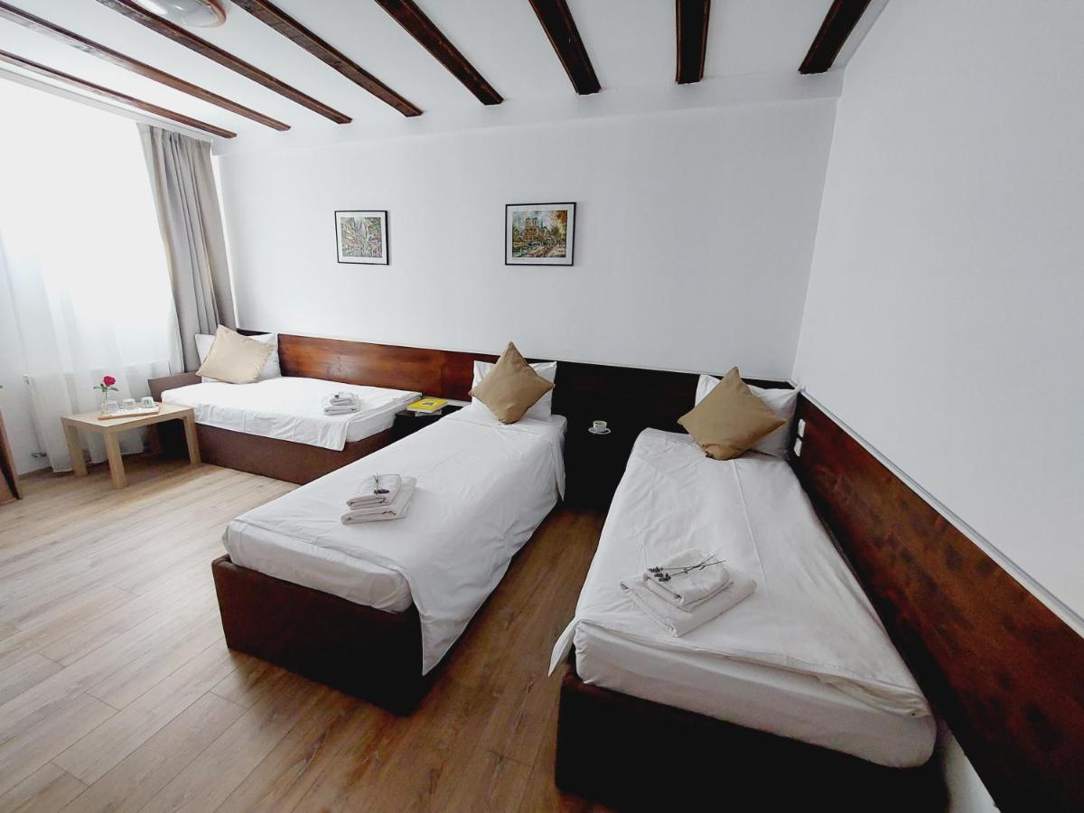 Confort Inn Otopeni Exterior photo
